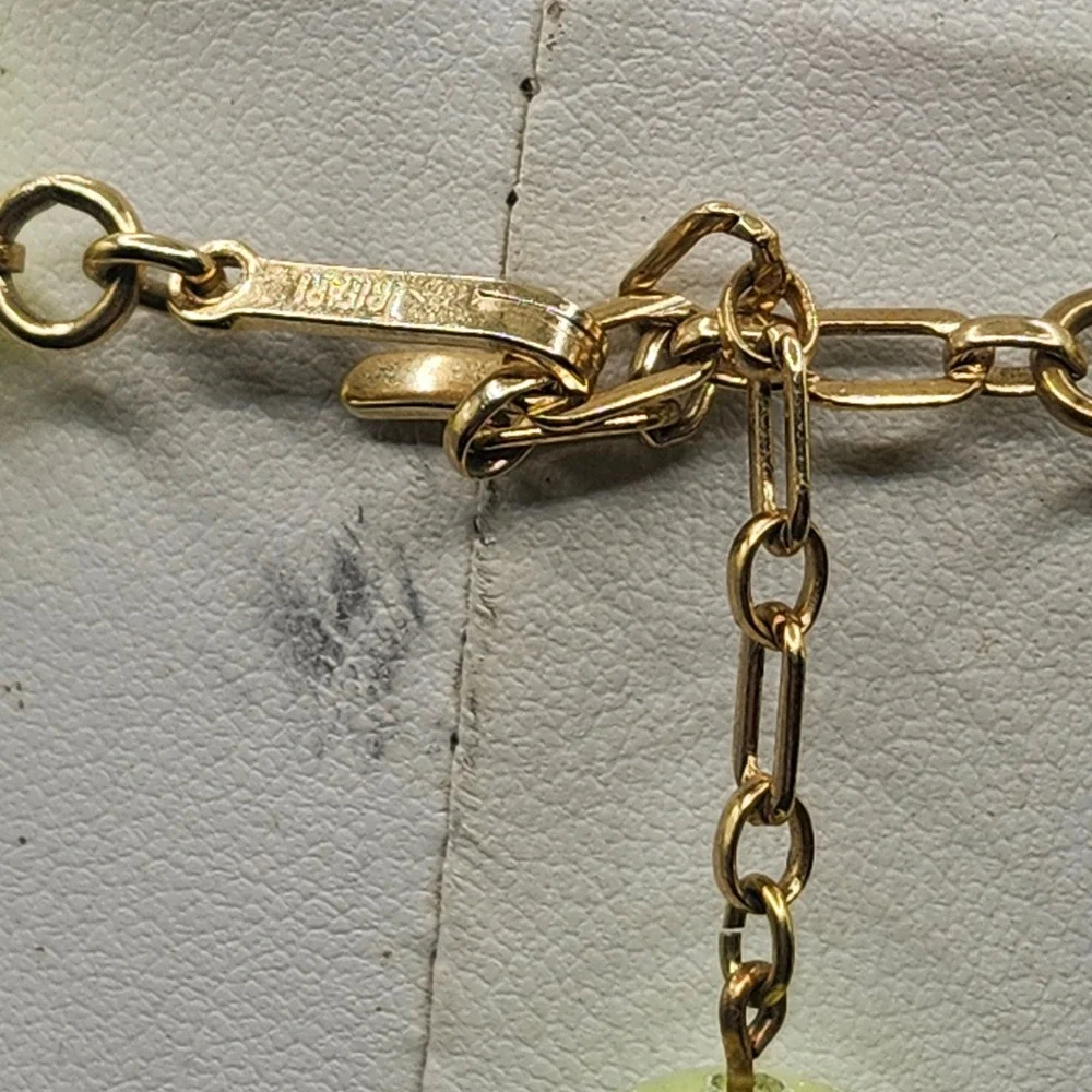 Vintage Trifari Yellow Lucite Bead Necklace Gold Tone Adjustable Chain Choker - Picture 6 of 7